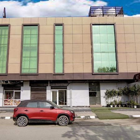 Hotel Silky Palace Near Igi Airportt New Delhi Buitenkant foto