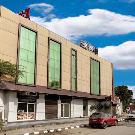 Hotel Silky Palace Near Igi Airportt New Delhi Buitenkant foto