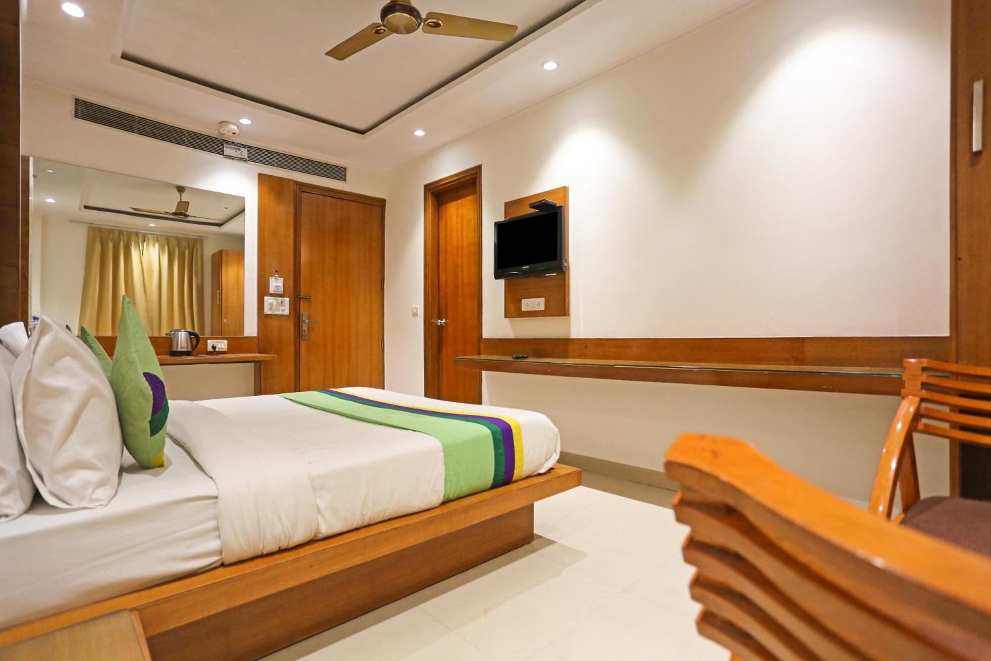 Hotel Silky Palace Near Igi Airportt New Delhi Buitenkant foto