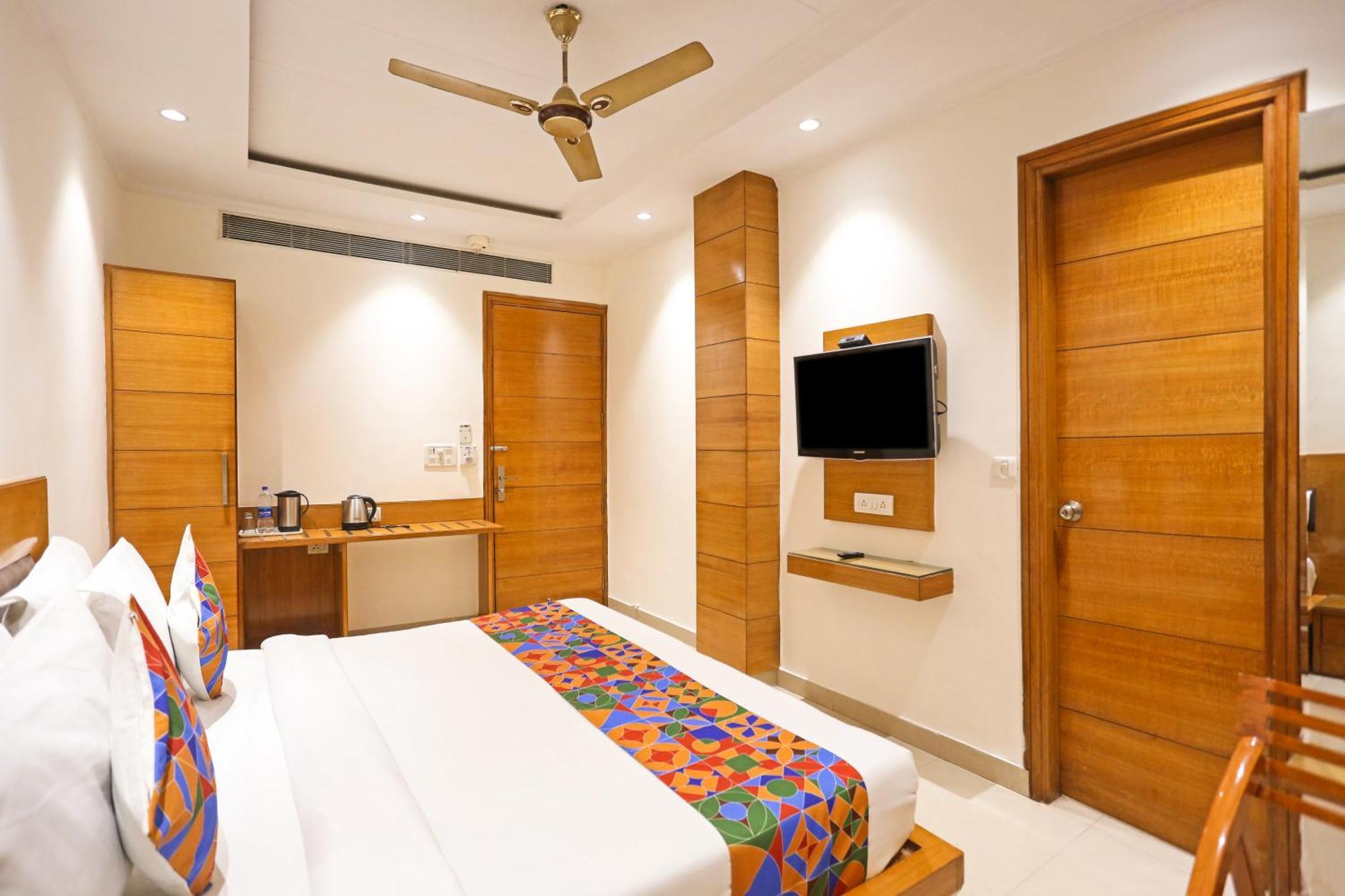 Hotel Silky Palace Near Igi Airportt New Delhi Buitenkant foto
