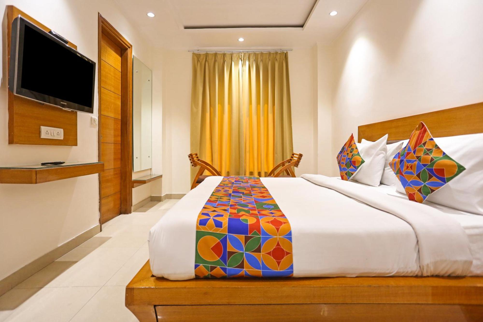 Hotel Silky Palace Near Igi Airportt New Delhi Buitenkant foto