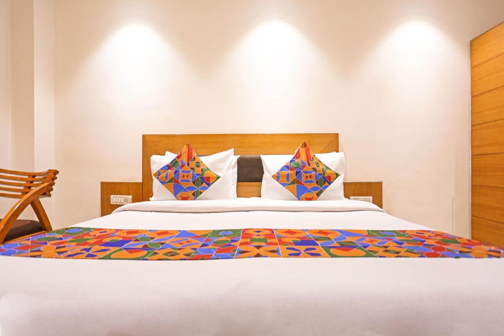 Hotel Silky Palace Near Igi Airportt New Delhi Buitenkant foto