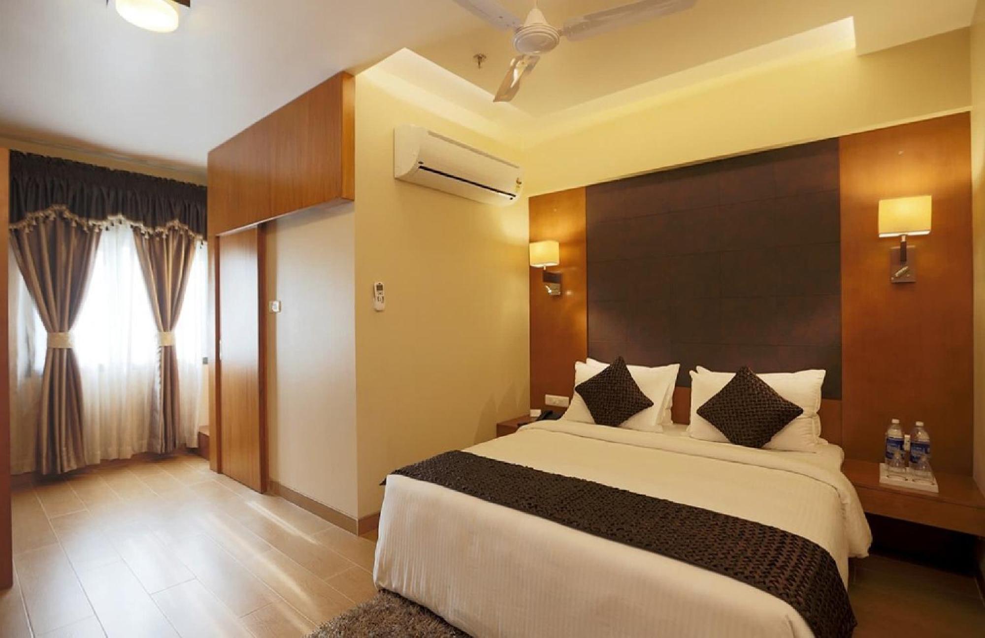 Hotel Silky Palace Near Igi Airportt New Delhi Buitenkant foto