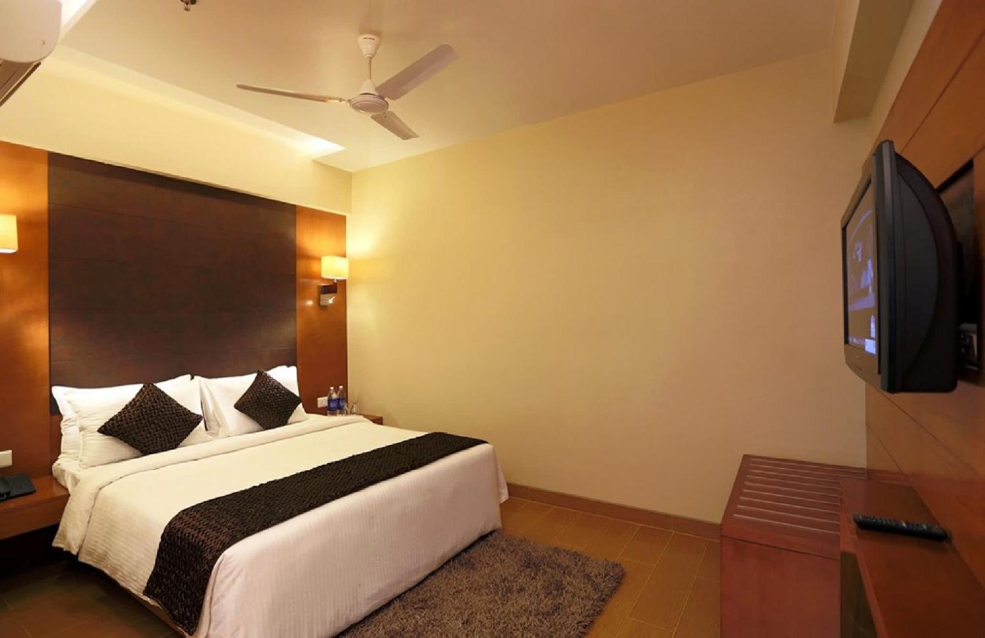Hotel Silky Palace Near Igi Airportt New Delhi Buitenkant foto
